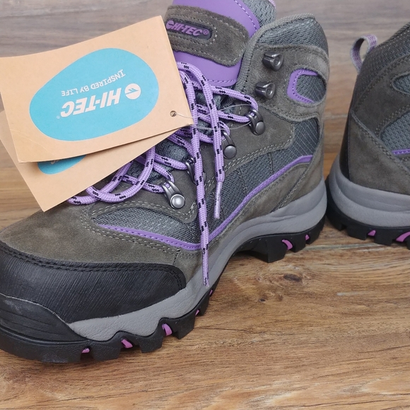 NWT Hi-Tec Skamania Waterproof Boots - Picture 7 of 10